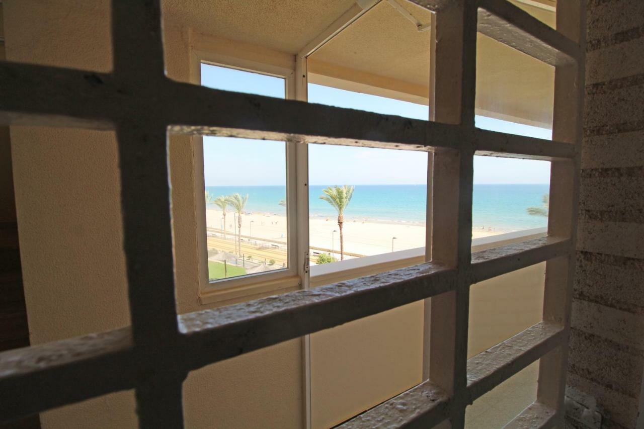 Apartamento 1a línea Playa San Juan. Vistas. Piscina. BBQ. Gym El Campello Exterior foto