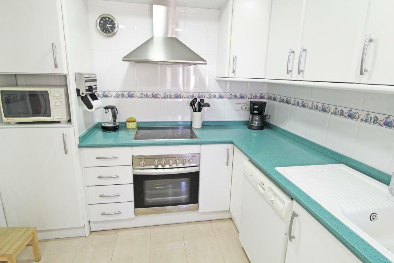Apartamento 1a línea Playa San Juan. Vistas. Piscina. BBQ. Gym El Campello Exterior foto